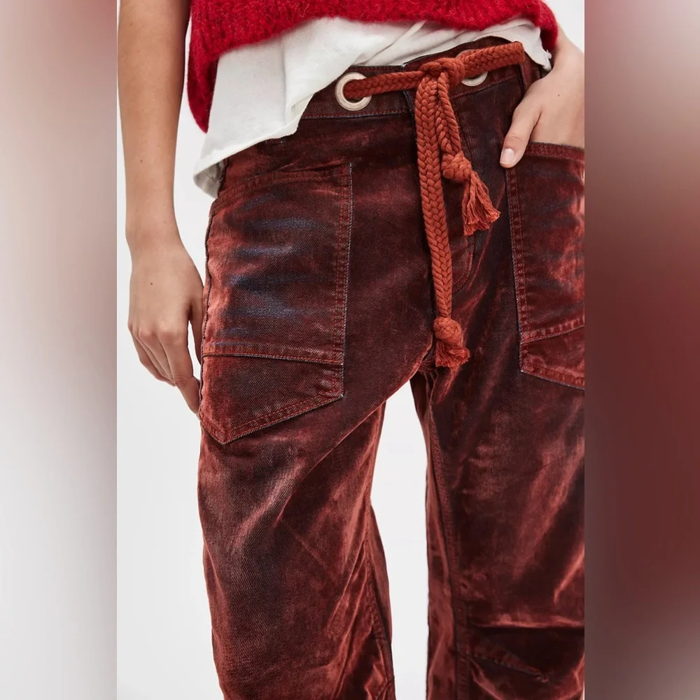 NWT We The Free Moxie Flocked Pull-On Barrel Jeans in Chilli